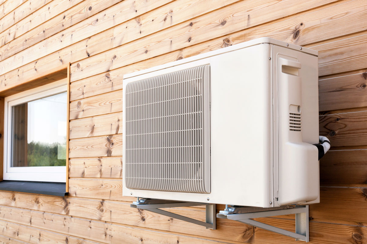 r499-ductless-outside-cabin.jpg